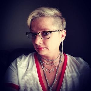 Meet your Posher, Julia